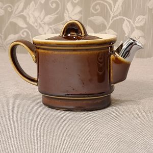 Individual Teapot-Don Stakups by Hall